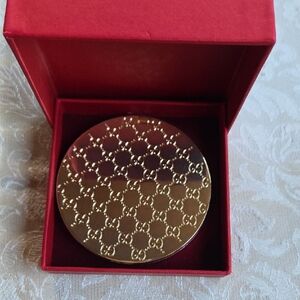 Gucci Gold Patterned Compact‎